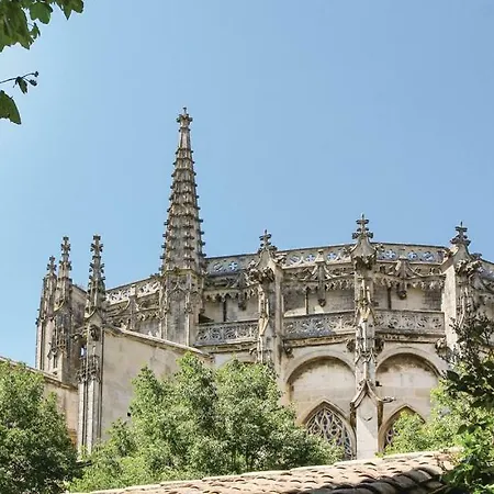 Les Jardins De La Cathedrale D Hotes De Groupe Viviers