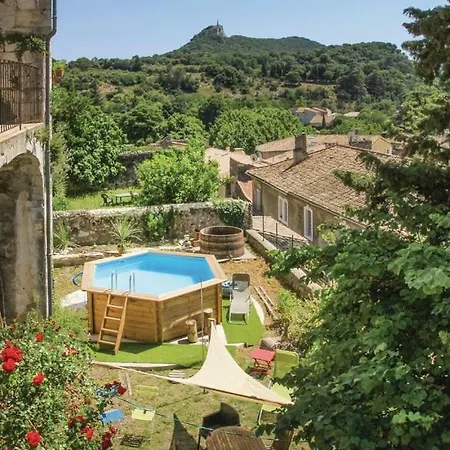 Les Jardins De La Cathedrale D Hotes De Groupe *